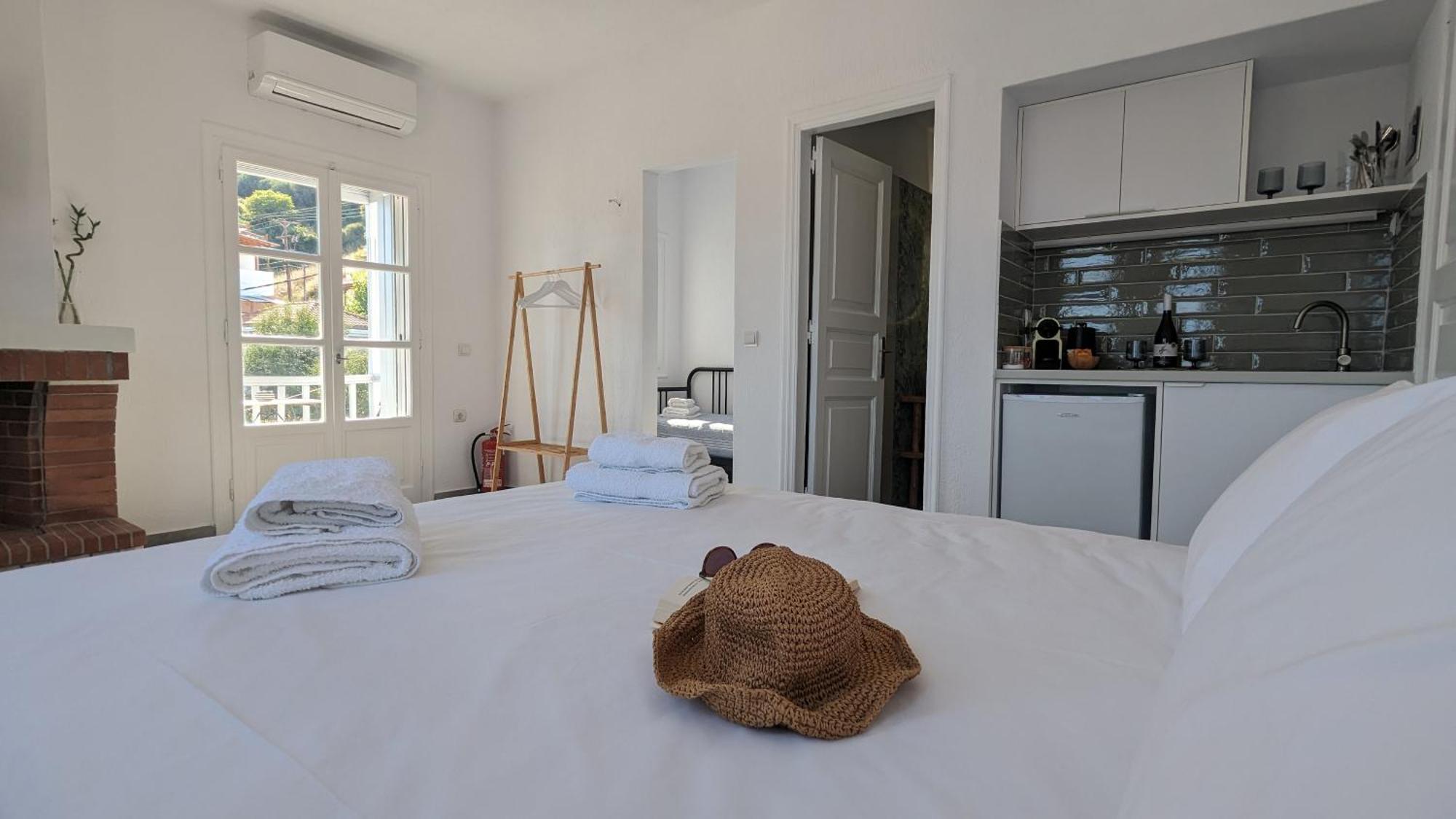 The Botanist Guesthouse Skópelos Eksteriør bilde